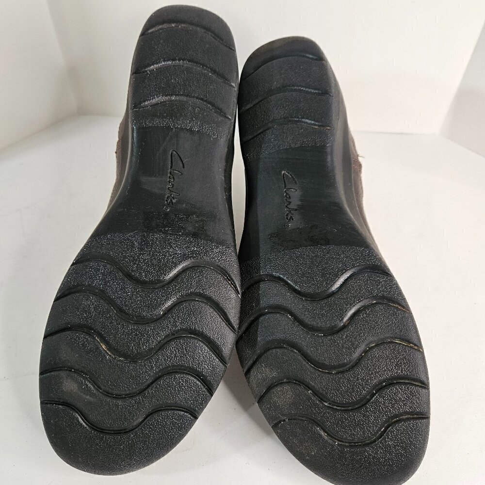 Clarks Cheyn Kisha Women Leather Ankle Boots has Side Zipper Closure Size 9.5M - Picture 8 of 10